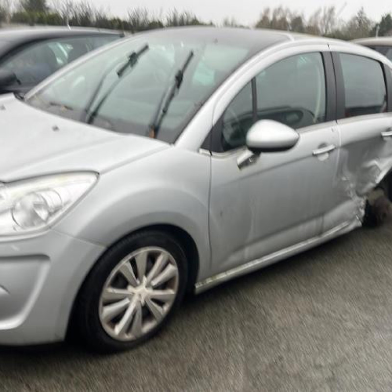 Pare choc arriere CITROEN C3 2 Photo n°11