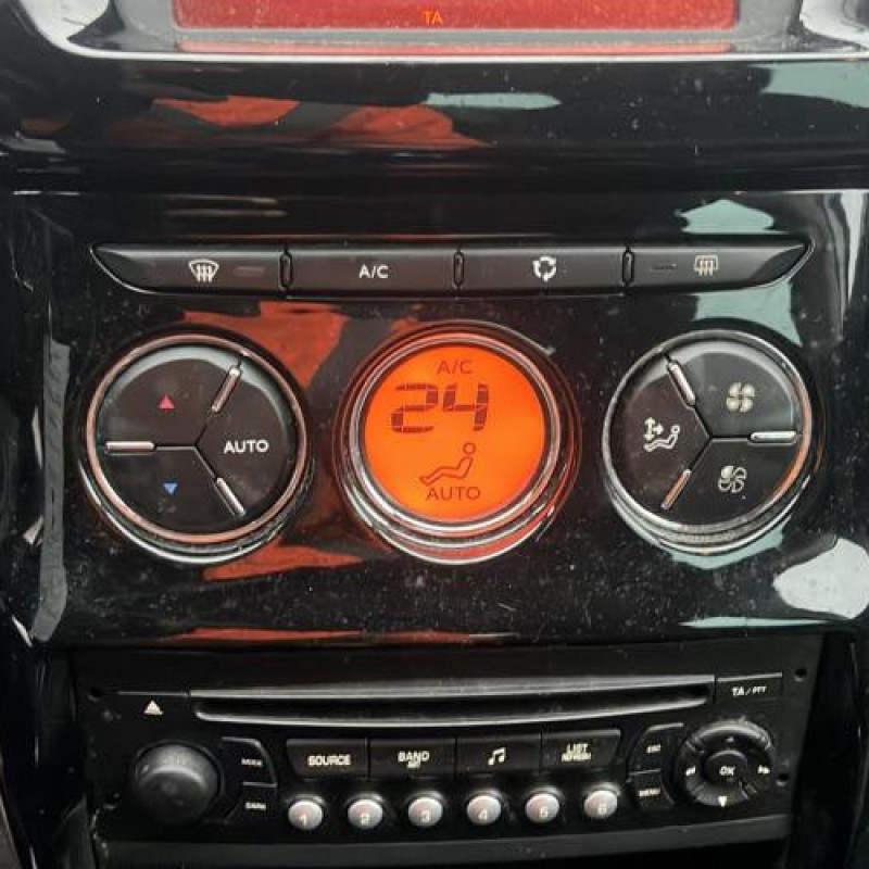 Pare choc arriere CITROEN C3 2 Photo n°16