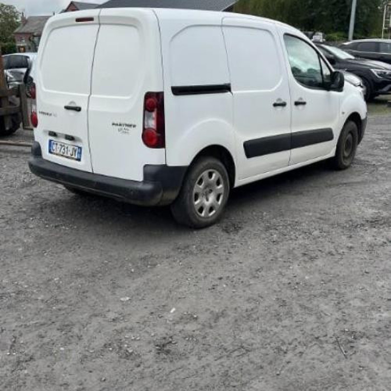 Pare choc avant PEUGEOT PARTNER 2 Photo n°7
