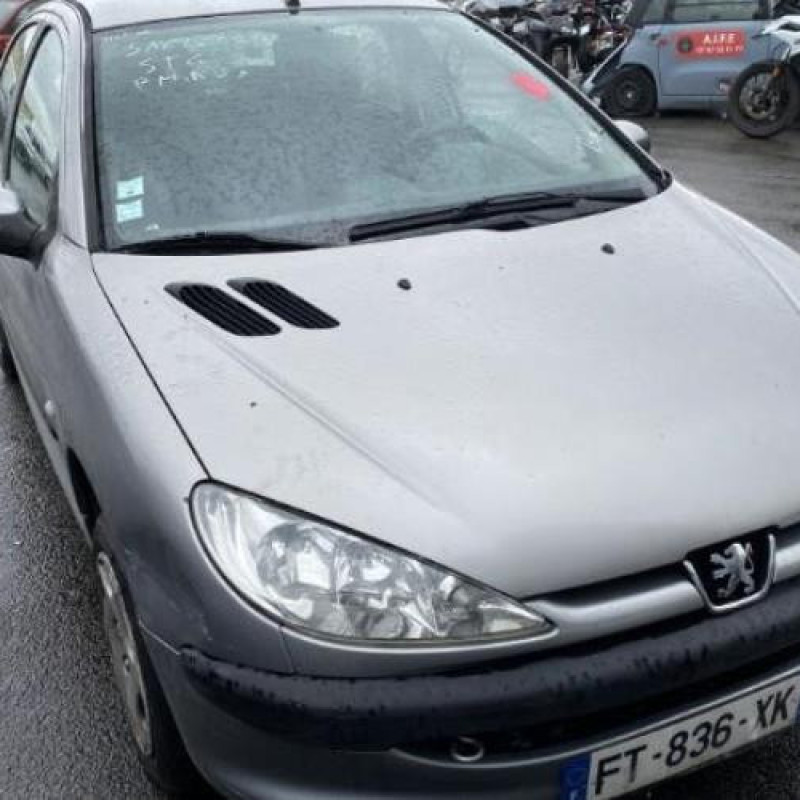 Pare choc arriere PEUGEOT 206 Photo n°17