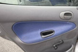 Pare choc arriere PEUGEOT 206