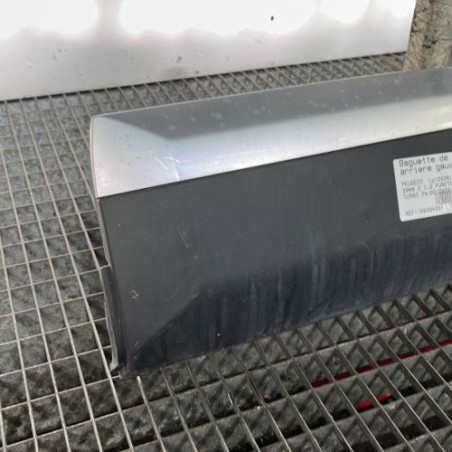 Baguette de porte arriere gauche  PEUGEOT 2008 2