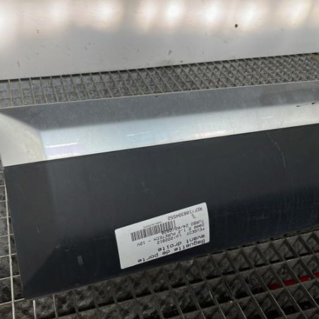 Baguette de porte avant droite PEUGEOT 2008 2