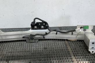 Renfort pare choc avant (traverse) PEUGEOT 2008 2