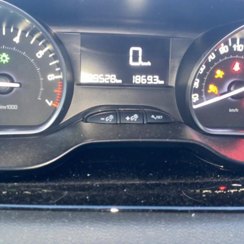 Moteur PEUGEOT 208 1 Photo n°19