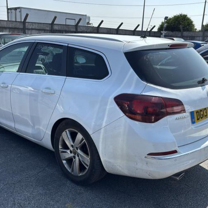 Capot VAUXHALL ASTRA J Photo n°14