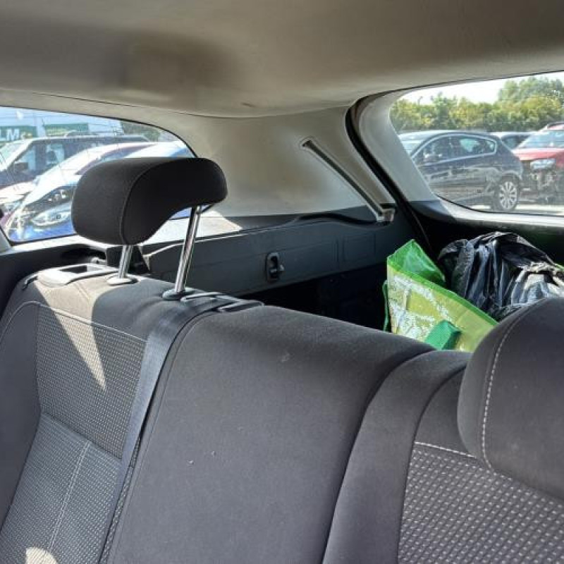 Pare choc arriere VAUXHALL ASTRA J Photo n°19