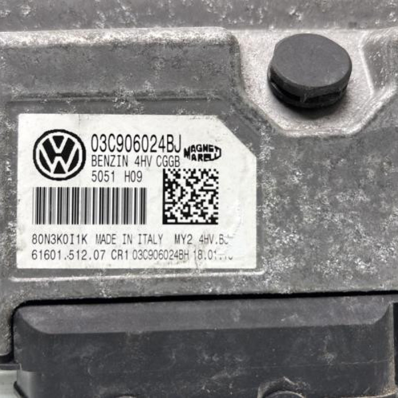Calculateur moteur VOLKSWAGEN POLO 5 Photo n°2
