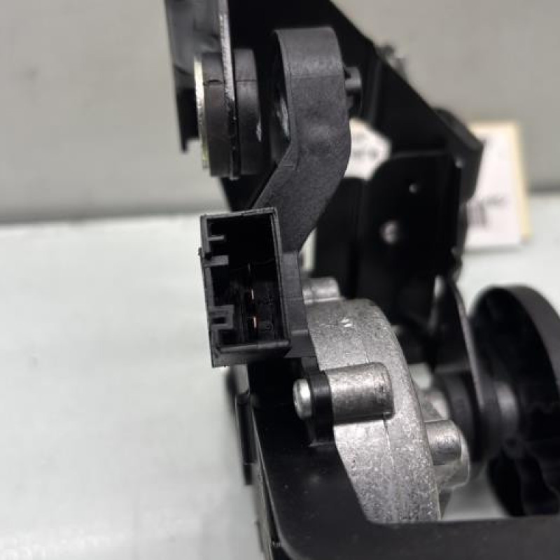 Moteur essuie glace arriere BMW SERIE 5 E61 Photo n°4