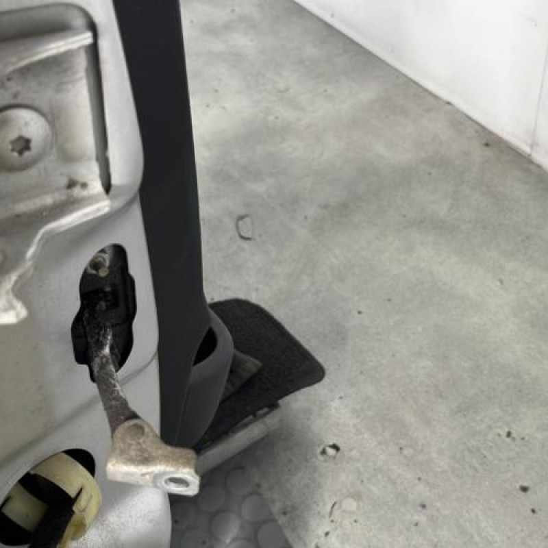 Porte avant droit CITROEN C2 Photo n°4