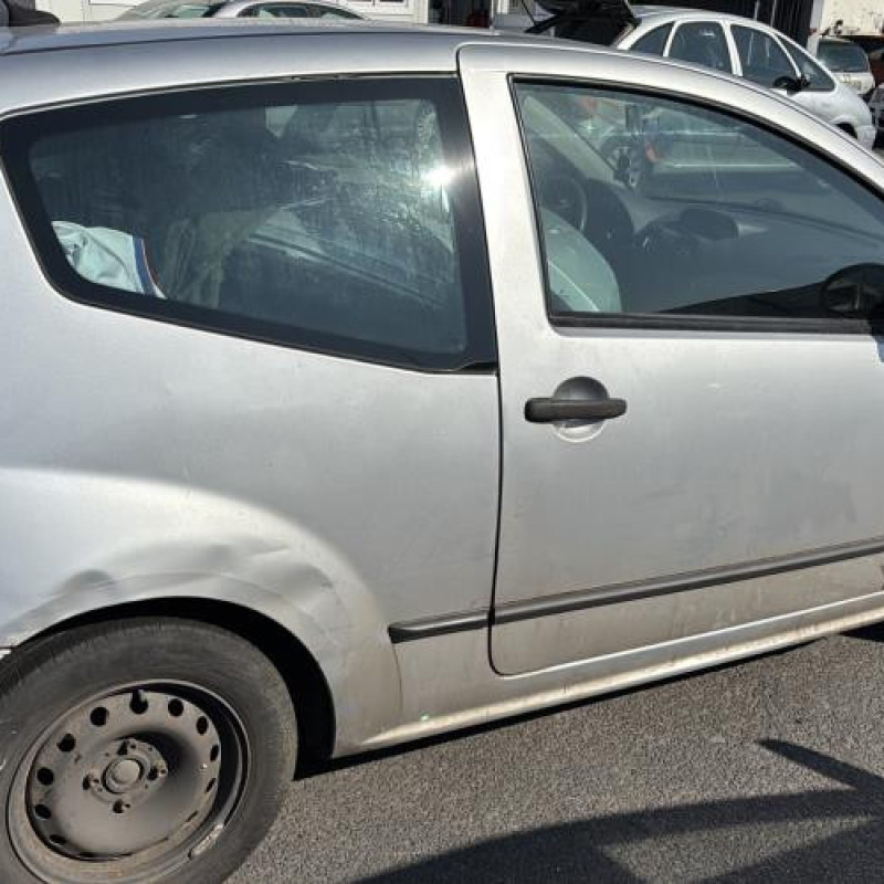 Porte avant droit CITROEN C2 Photo n°12