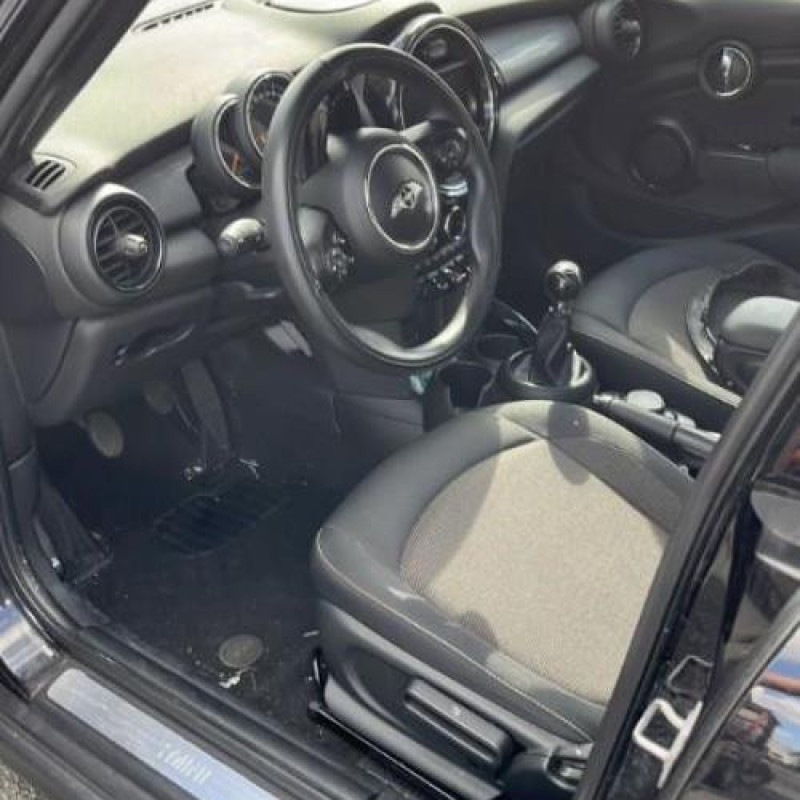 Poignee interieur arriere droit MINI MINI 3 F55 Photo n°10