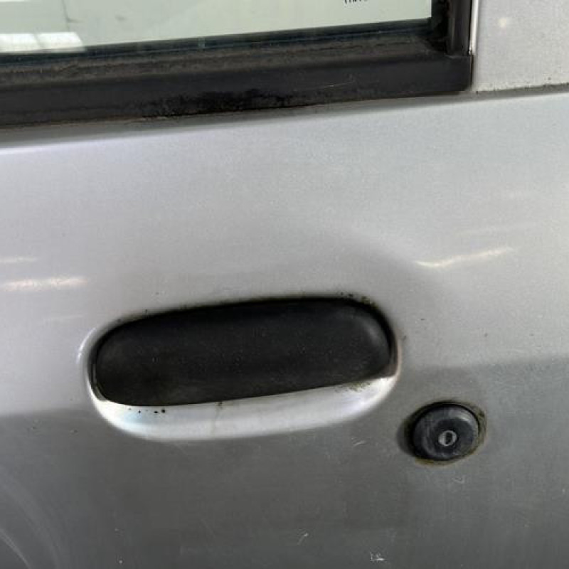 Porte avant gauche FORD KA 1 Photo n°2