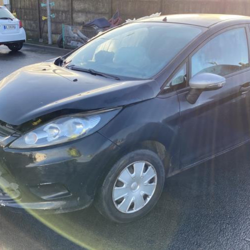 Pare choc arriere FORD FIESTA 6 Photo n°7