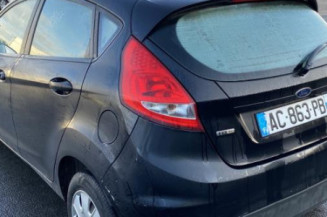 Pare choc arriere FORD FIESTA 6