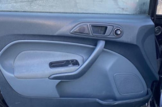 Pare choc arriere FORD FIESTA 6