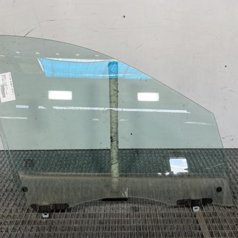 Vitre avant droit RENAULT SCENIC 3 Photo n°1
