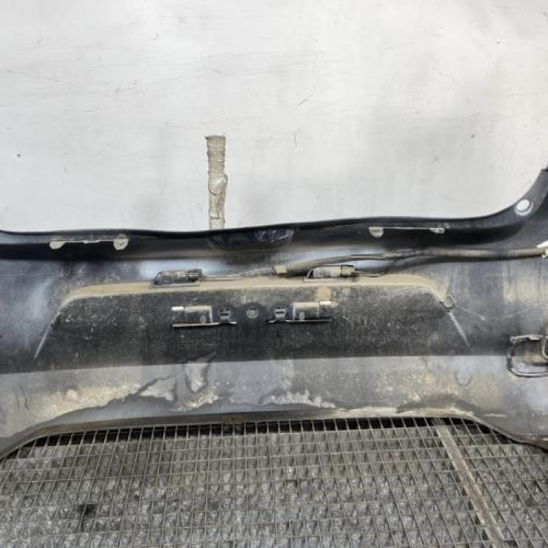 Pare choc arriere RENAULT CLIO 3 Photo n°2