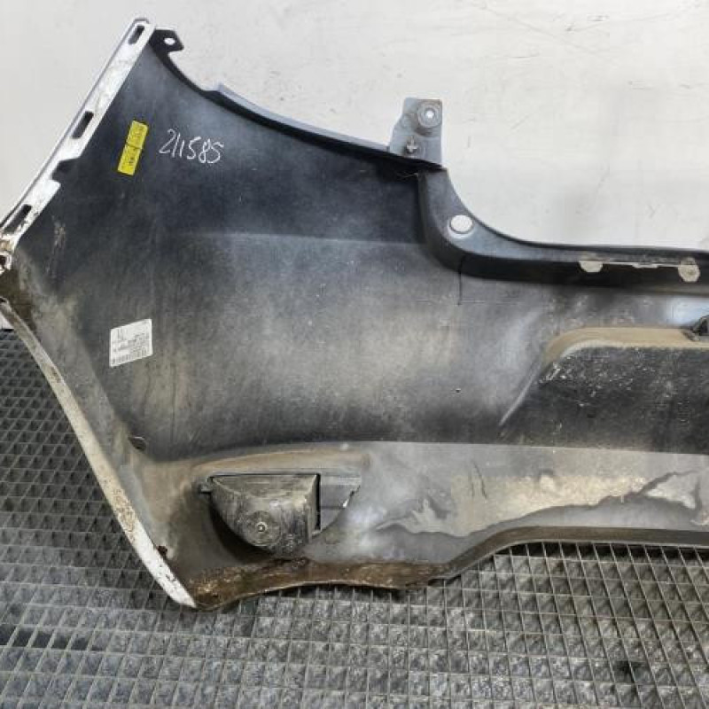 Pare choc arriere RENAULT CLIO 3 Photo n°6