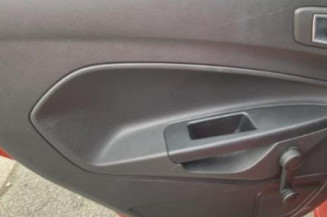 Pare choc arriere FORD FIESTA 6