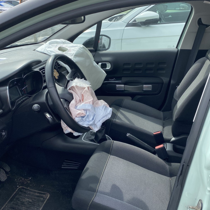 CITROEN C3 3 PHASE 1 1.2 VTI - 12V Photo n°7