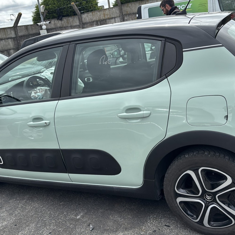 CITROEN C3 3 PHASE 1 1.2 VTI - 12V Photo n°17
