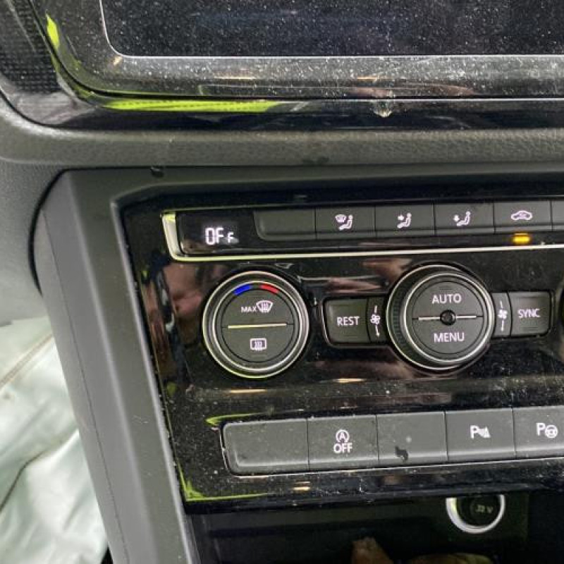Moteur VOLKSWAGEN TOURAN 3 Photo n°20