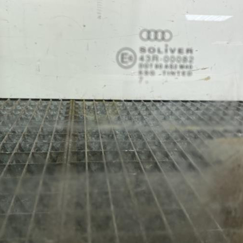 Vitre avant gauche AUDI A3 1 Photo n°4
