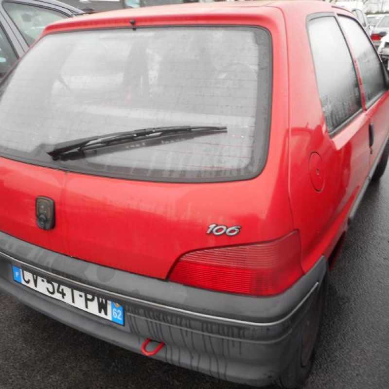 Pare choc avant PEUGEOT 106 Photo n°4