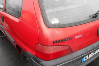Pare choc avant PEUGEOT 106