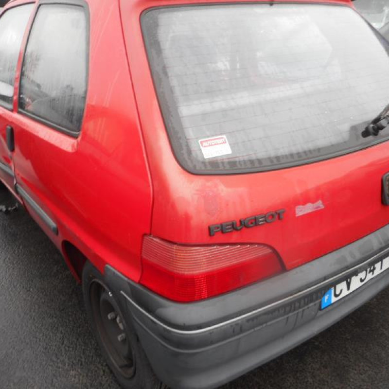 Pare choc avant PEUGEOT 106 Photo n°5