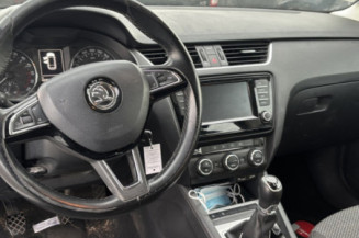 SKODA OCTAVIA 3 PHASE 1 BREAK 1.6 TDI - 16V TURBO
