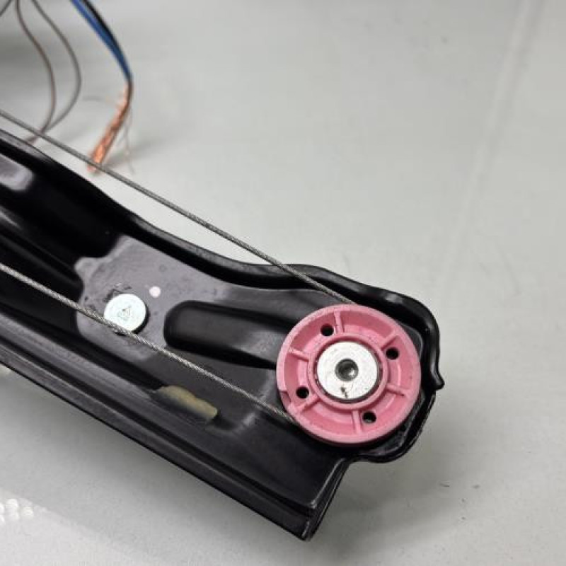 Leve vitre electrique avant droit MINI MINI 3 F55 Photo n°7