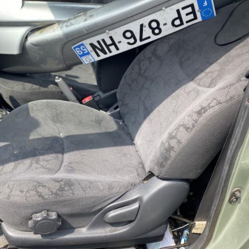 Bras essuie glace arriere TOYOTA YARIS 1 Photo n°15