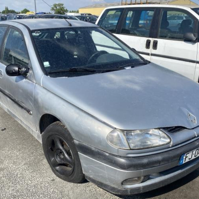 Bandeau de feu malle/hayon RENAULT LAGUNA 1 Photo n°11