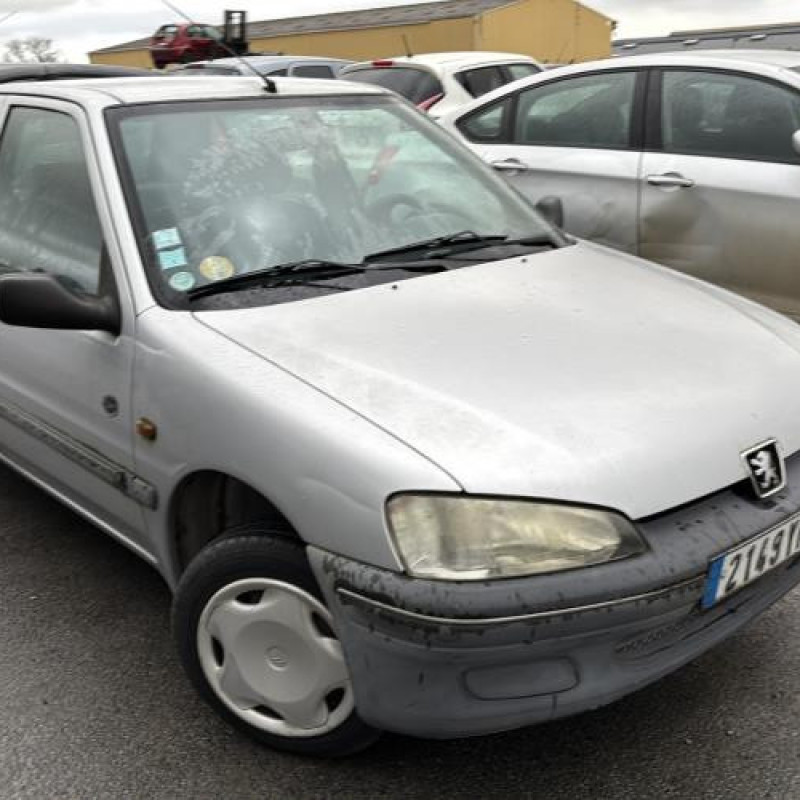 Capot PEUGEOT 106 Photo n°11