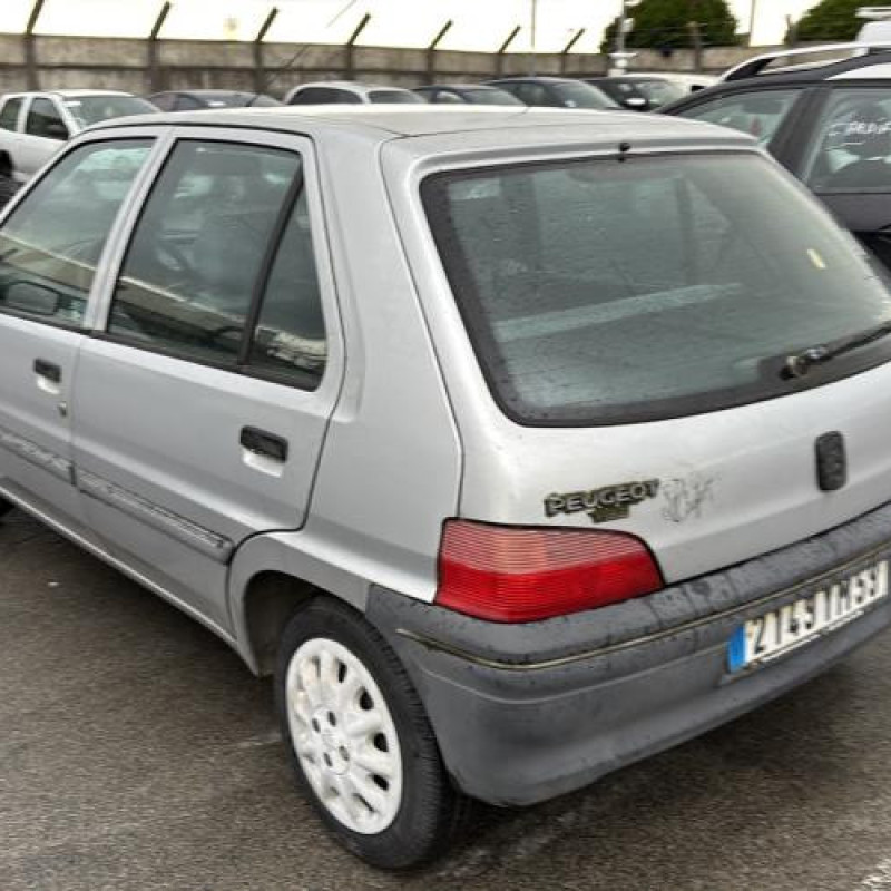 Capot PEUGEOT 106 Photo n°13