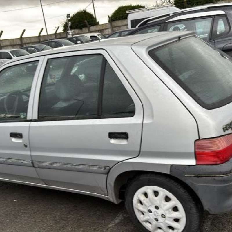 Capot PEUGEOT 106 Photo n°16