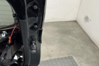 Malle/Hayon arriere RENAULT CLIO 5