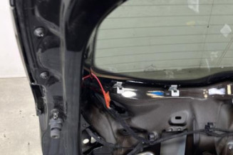 Malle/Hayon arriere RENAULT CLIO 5