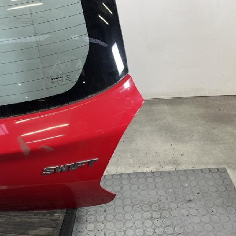 Malle/Hayon arriere SUZUKI SWIFT 5 Photo n°3