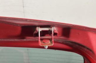 Malle/Hayon arriere SUZUKI SWIFT 5