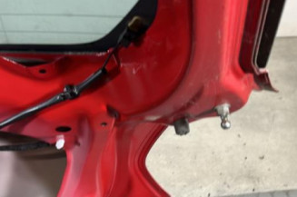 Malle/Hayon arriere SUZUKI SWIFT 5