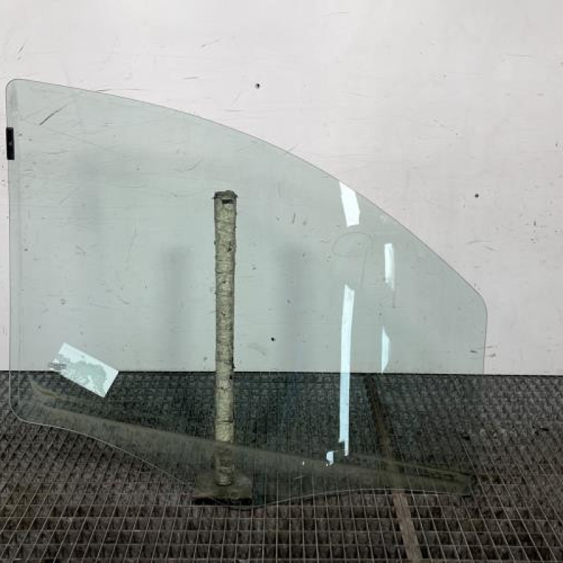 Vitre avant gauche FIAT QUBO Photo n°4