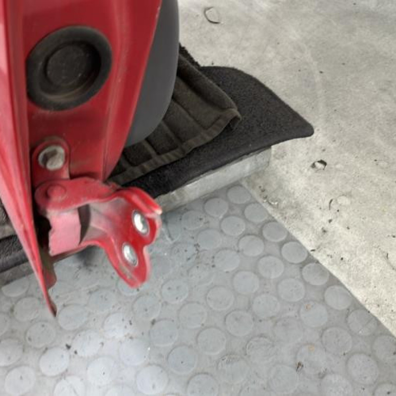 Porte avant droit CITROEN C1 1 Photo n°8