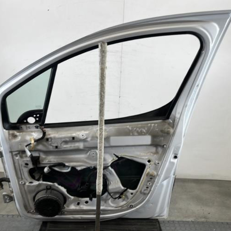 Porte avant droit CITROEN BERLINGO 2 Photo n°8