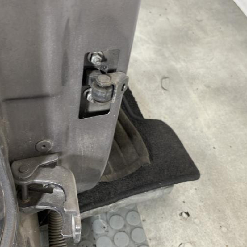 Porte arriere droit RENAULT CLIO 4 Photo n°2