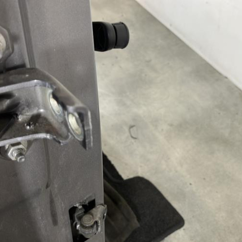 Porte arriere droit RENAULT CLIO 4 Photo n°3