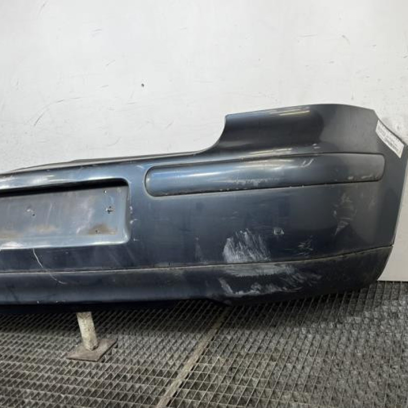 Pare choc arriere VOLKSWAGEN GOLF 4 Photo n°3