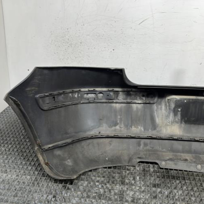 Pare choc arriere VOLKSWAGEN GOLF 4 Photo n°4